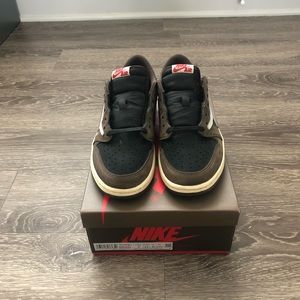 (UA) Air Jordan x Cactus Jack 1 Low